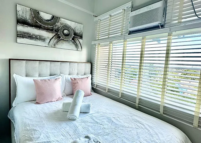 Two - Olive Aparthotel